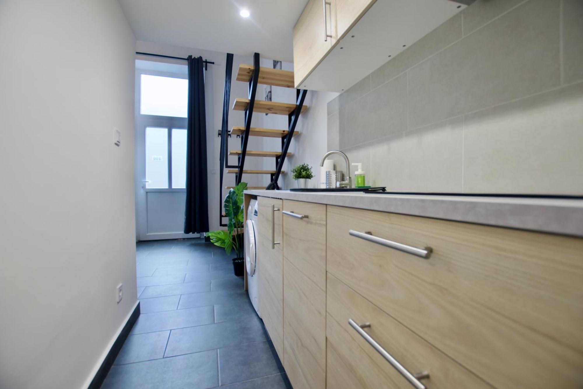 Studio Apartments By Hi5- Cozy Studio Βουδαπέστη Εξωτερικό φωτογραφία